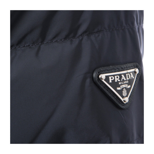 prada女款收腰尼龙外套怎么样 _高仿prada女款收腰尼龙外套-第2张图片-潮百科