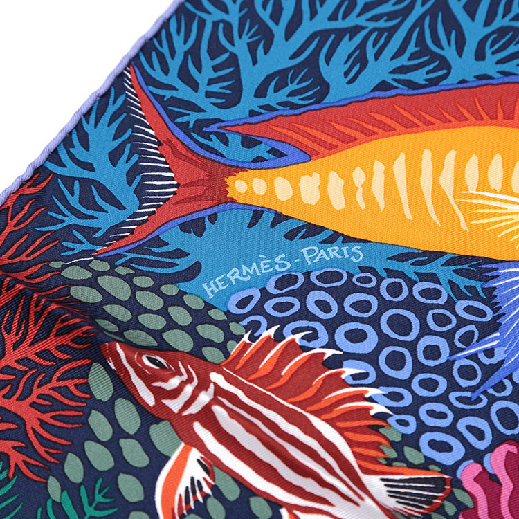 hermes/爱马仕 桑蚕丝海洋世界印花图案女士丝巾(90*90)