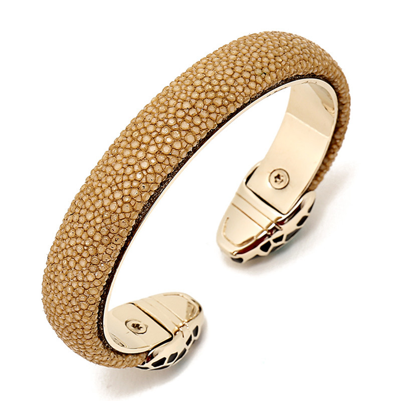 bvlgari/宝格丽 serpenti系列 金色 珍珠鱼皮手环