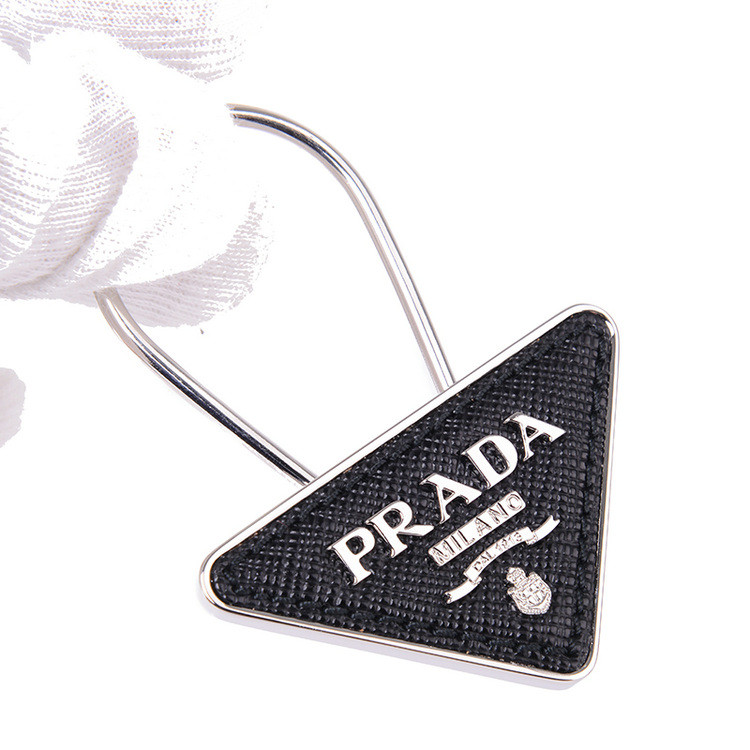 prada/普拉达 男士钥匙扣倒三角logo其他配饰2pp301 053