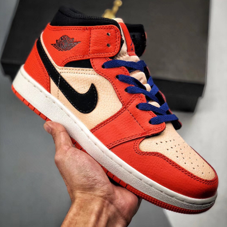 aj1 情侣款 白橙扣碎 nike air jordan 1 mid 乔1 中帮 白橘 蓝橙