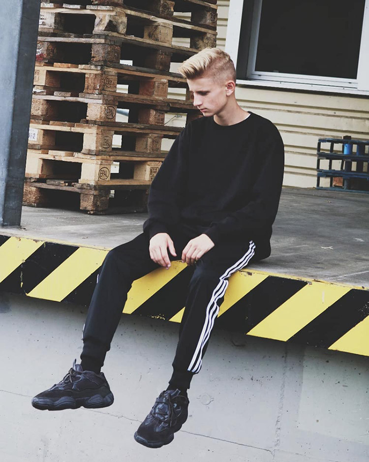 yeezy 500 情侣款 黑武士 阿迪达斯 adidas yeezy 500 侃爷 椰子500