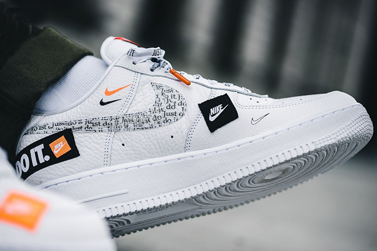 耐克女鞋2018秋季款空军一号just do it运动休闲板鞋ao3977-100