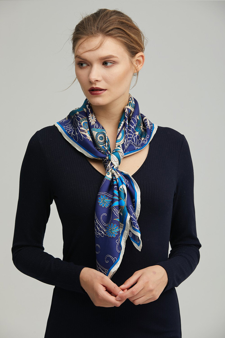 marja kurki/玛丽亚古琦 春夏款 女士丝巾 宫廷风 佩斯利花纹 大方巾