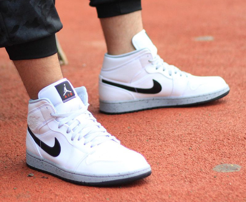 air jordan 1 mid aj1 白水泥 中帮 篮球鞋 554724-115