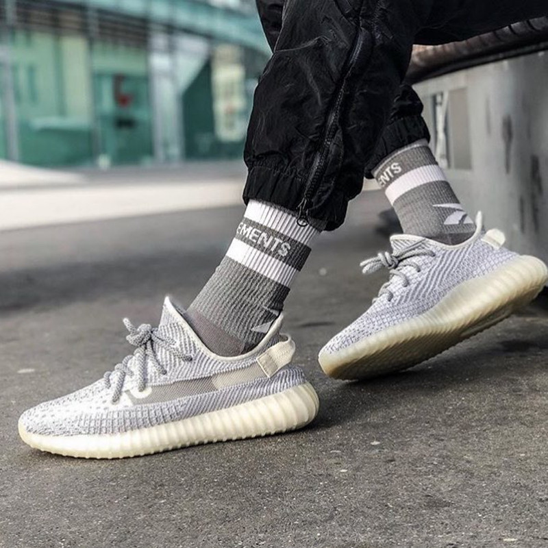 yeezy boost 350 v2 static椰子350侃爺灰白鏤空天使 鞋帶反光版ef