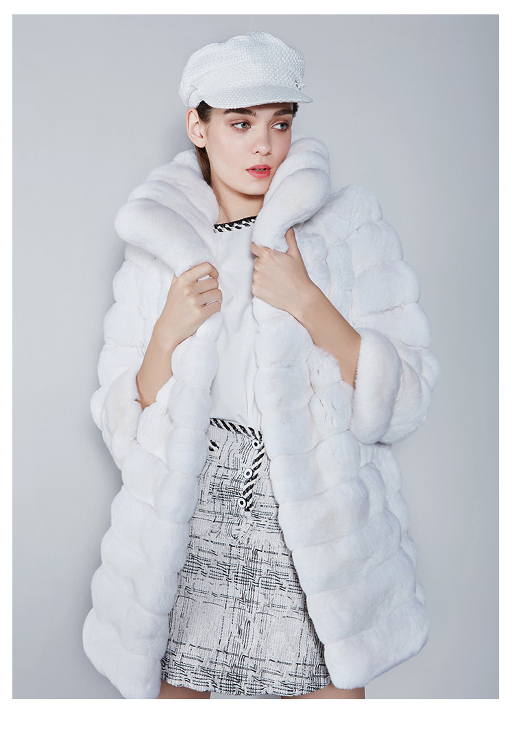 befurs/befurs:女士皮草稀有奶白色青紫蓝栗鼠大翻领皮草中长款外套