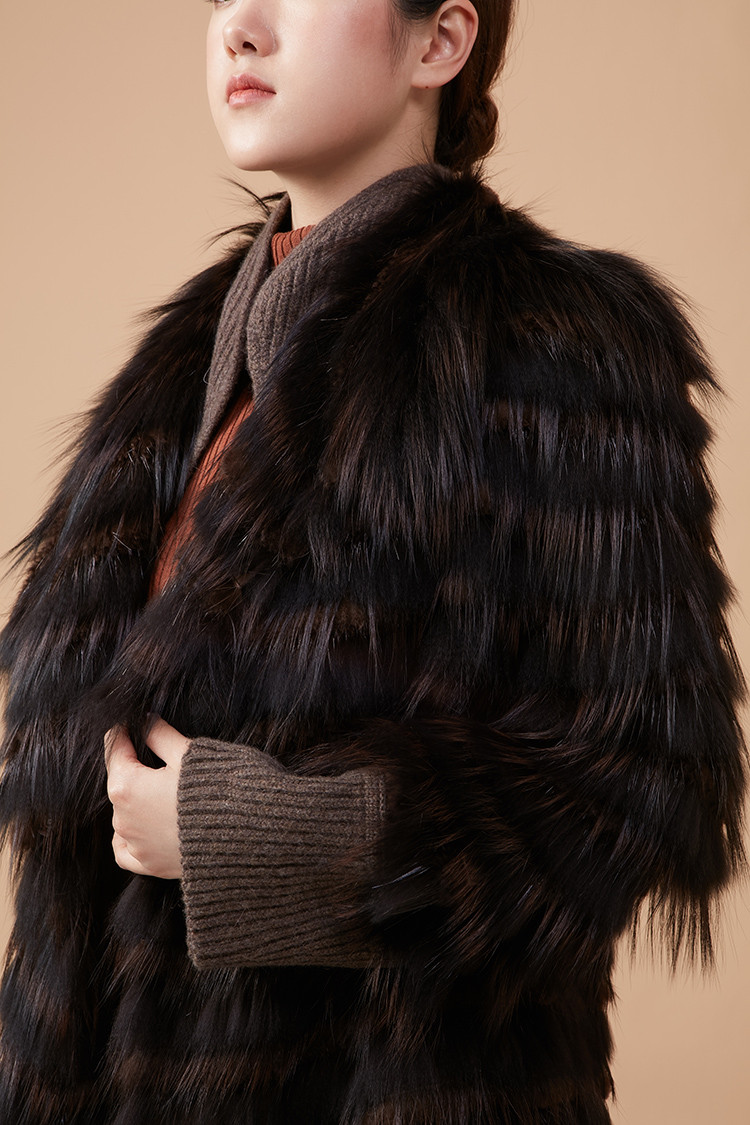 品牌:befurs/befurs 女士皮草 黑金狐搭羊绒针织 假两件式宽松中长款