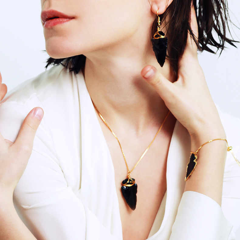 wjy studio/wjy studio 天然肌理系列 黑曜石心形金丝缠绕耳环一对