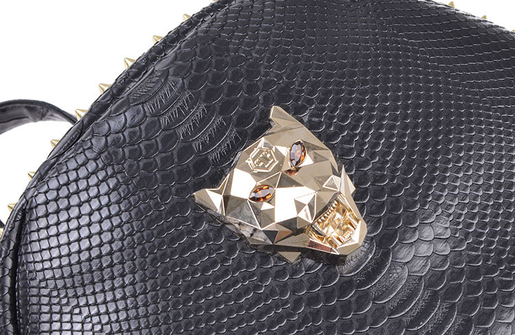 philipp plein/菲利普·普兰时尚豹头柳钉聚氯乙烯男士双肩包