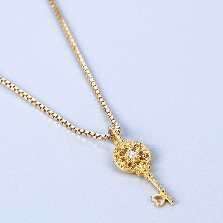 me.轻奢 18k金钻石吊坠