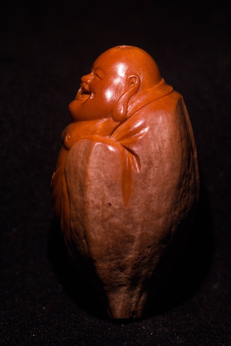 yangang/颜刚 颜刚雕刻工作室 梅林核《包衣弥勒》