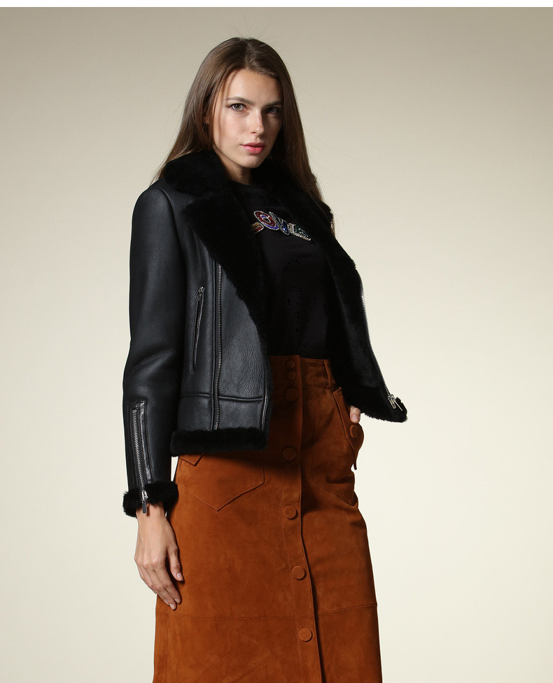 bebe/bebe【designer womenwear】2018秋冬新品服装女士皮草时尚休闲