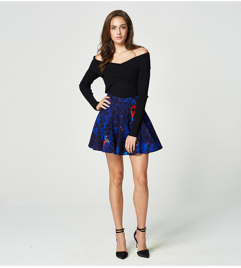 bebe/bebe 女士半身裙 时尚休闲百褶迷彩印花羊毛半身裙 420205