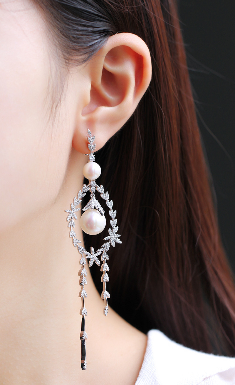 monaco/apm monaco银色不对称花瓣耳环 s925银镶淡水珍珠时尚耳钉