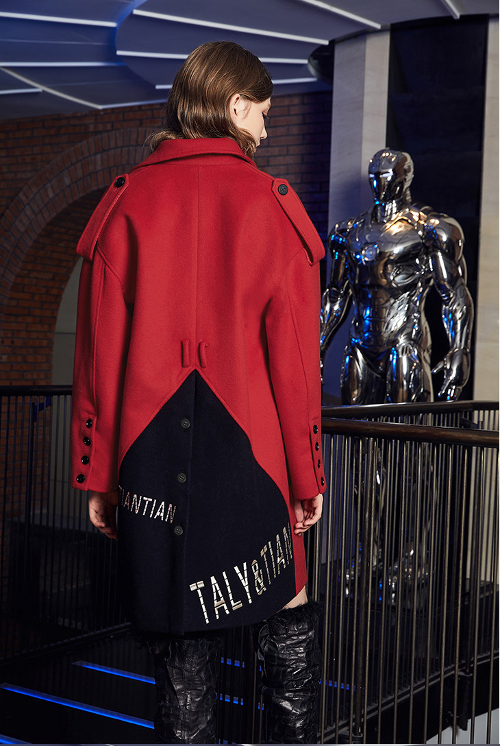 taly&tian/taly&tian女士大衣18秋冬新品大翻领长袖红蓝拼接大衣