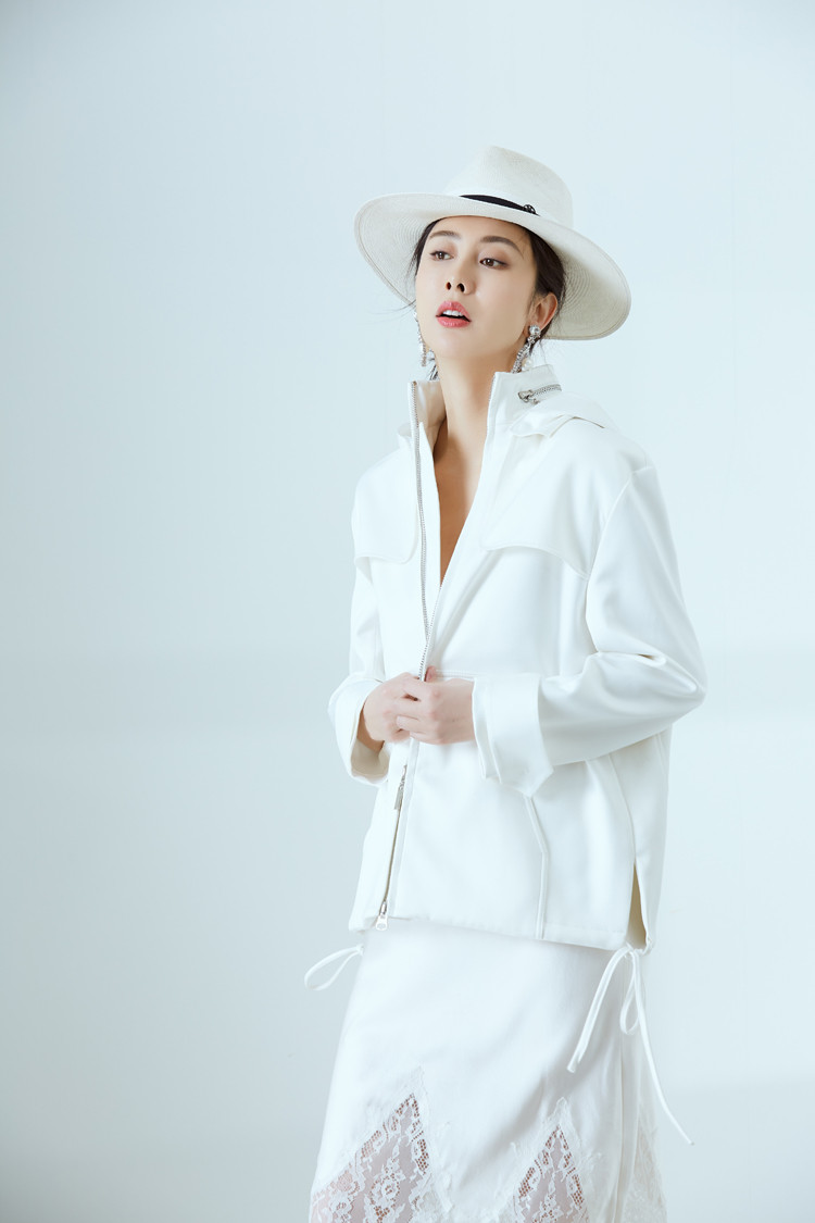 tracy chu/tracy chu朱熙越设计师定制19春夏新品白色带帽休闲短风衣