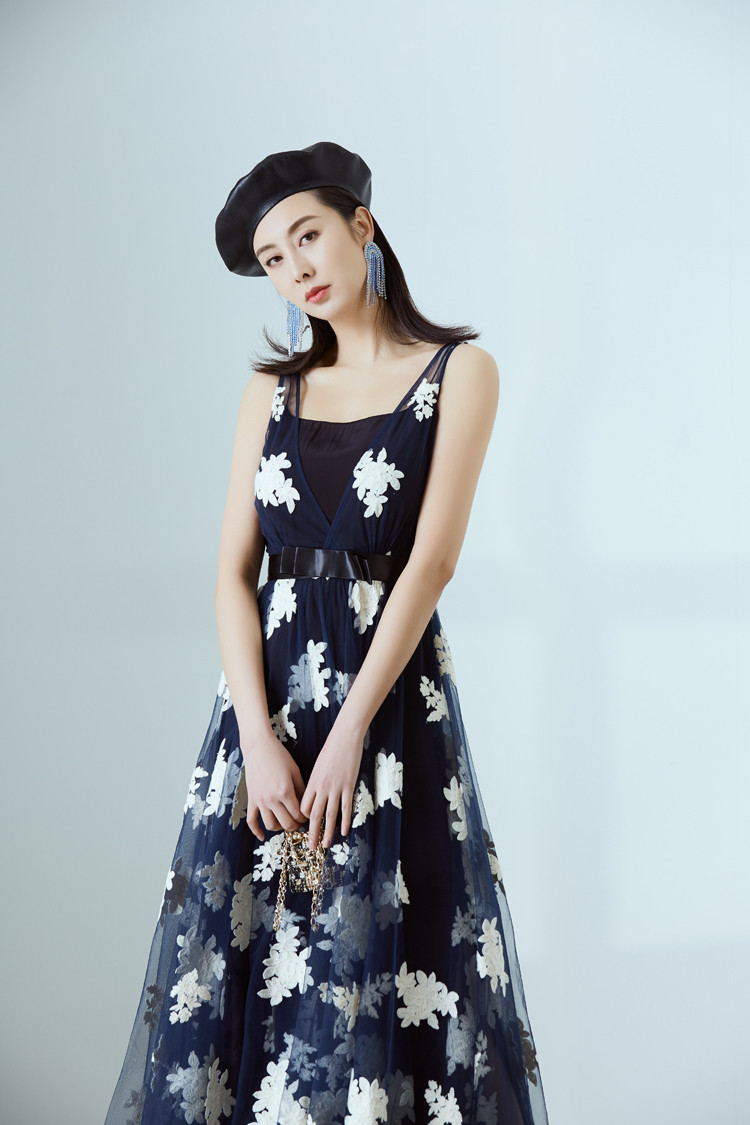 tracy chu/tracy chu朱熙越设计师原创设计19年春夏女士连衣裙手工