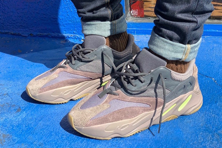 阿迪达斯 adidas 情侣款yeezyboost700黑紫阿迪达斯椰子700跑鞋老爹鞋