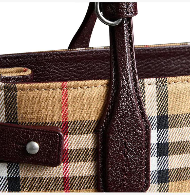 【国内现货】burberry/博柏利 the banner 班纳包女士