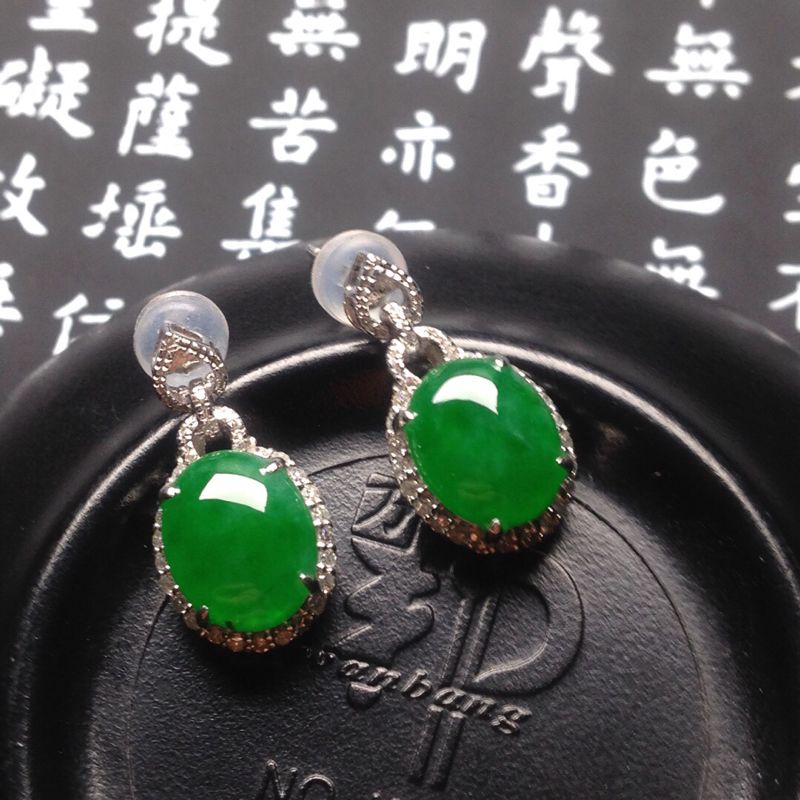 伟德国际周大福翡翠手串真假鉴别：手链、手镯、吊坠如何分辨？