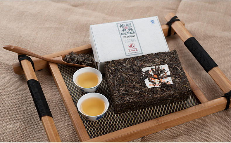 99银砖】 普洱生茶 砖茶 500g/砖