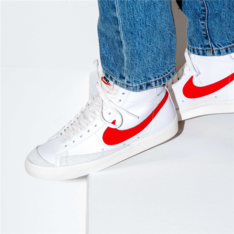 nike/耐克 2018年秋冬 开拓者高帮侧拉链解构 女款 耐磨运动鞋 bq4022