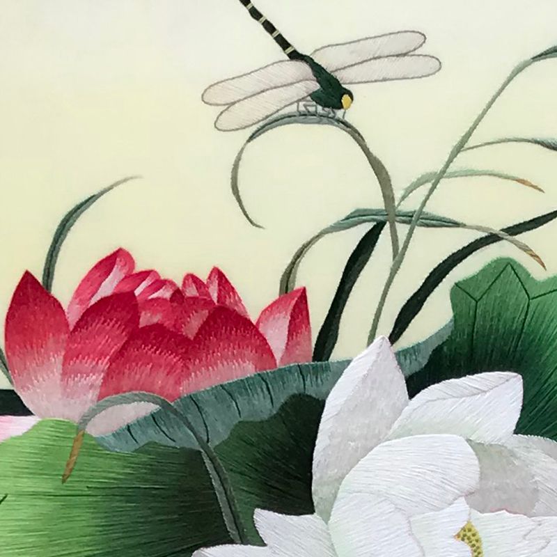 one/只有一个 手工苏州刺绣苏绣《荷花蜻蜓》送礼佳品摆件