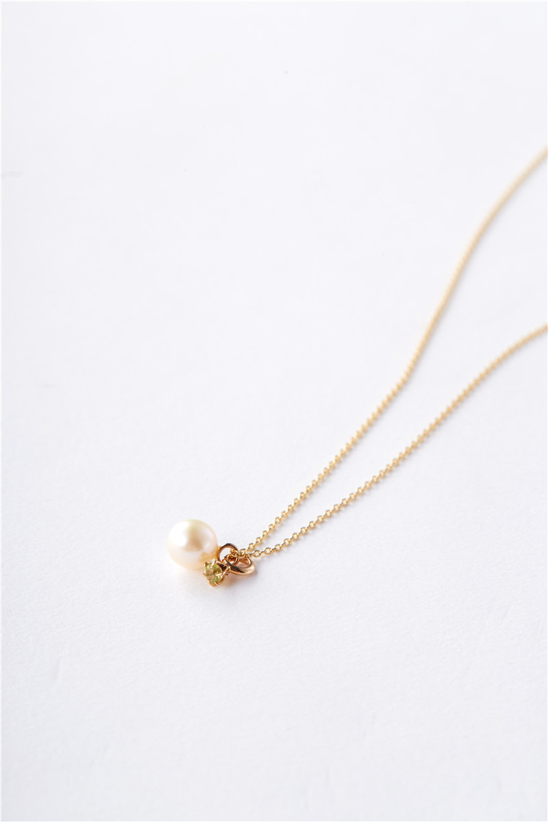 日本首饰4°c/4度 9k金淡水珍珠项链k黄金镶嵌橄榄石颈链生辰石项链