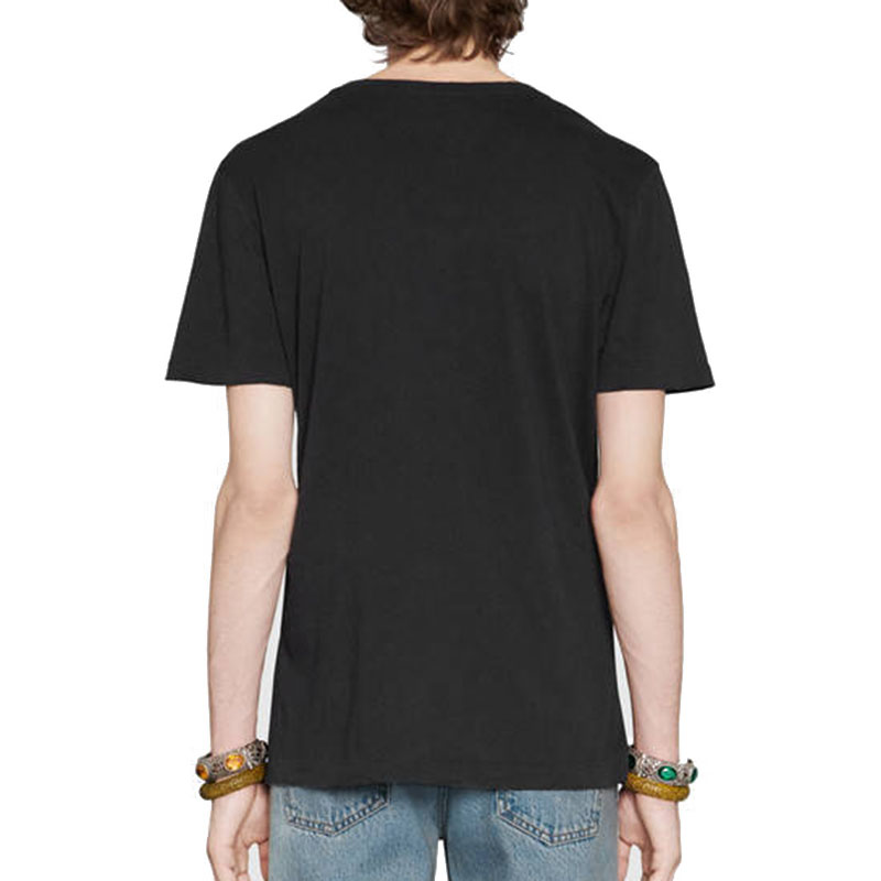 发货 gucci/古驰 19春夏 gucci标识印花超大造型男士短袖t恤 440103