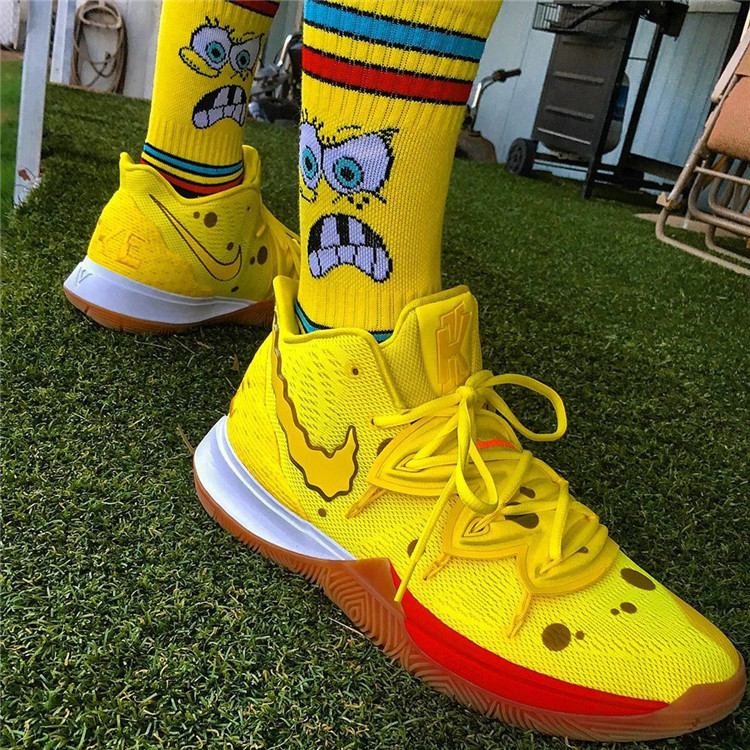 nike/耐克 kyrie 5 spongebob ep 联名 欧文海绵宝宝 篮球鞋 cj6951
