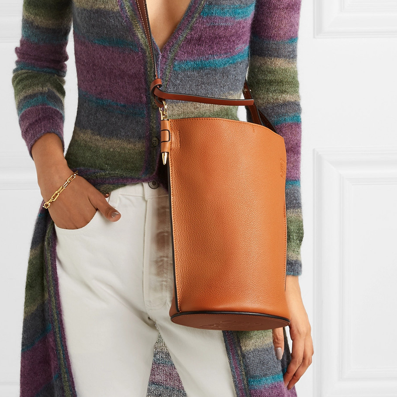 【包邮包税】loewe/罗意威 经典款gate 女士焦糖色小牛皮单肩水桶包