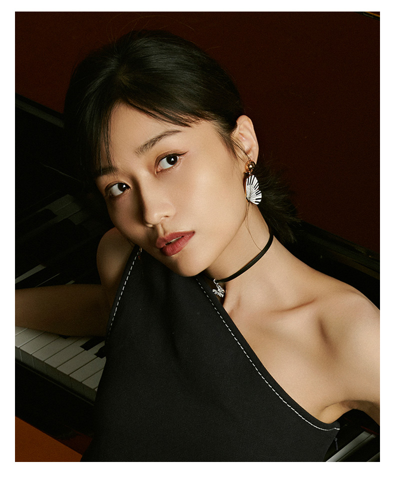 hefangjewelry/何方珠宝 田原系列 钢琴蝴蝶耳夹 925纯银女无耳洞网红