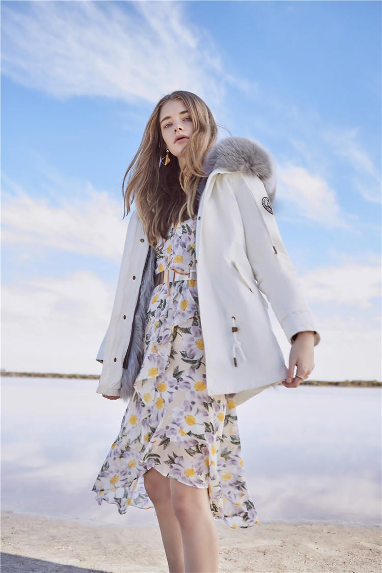 edgii/edgii欧美风连帽工装派克服女中长款时尚狐狸毛皮草白色外套 ed