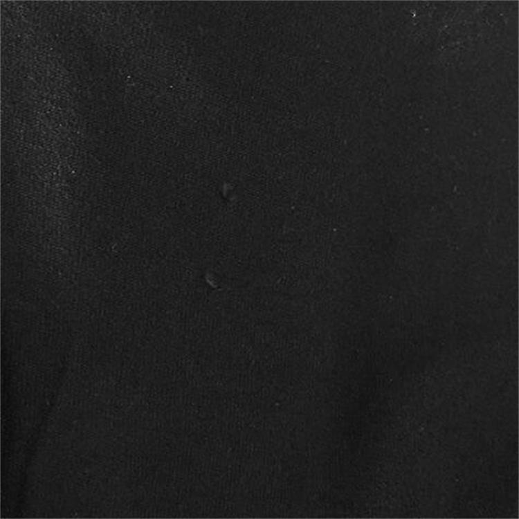 衣服内里肩膀处抽丝