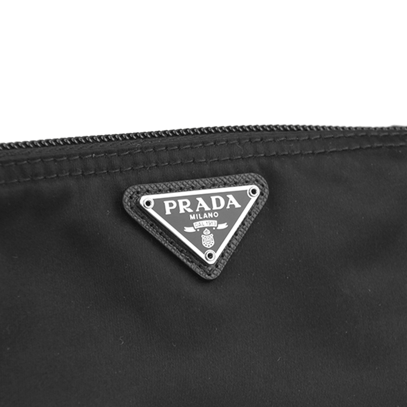 prada/普拉达 手拿包热卖款男女同款小号黑色尼龙倒三角金属徽标logo