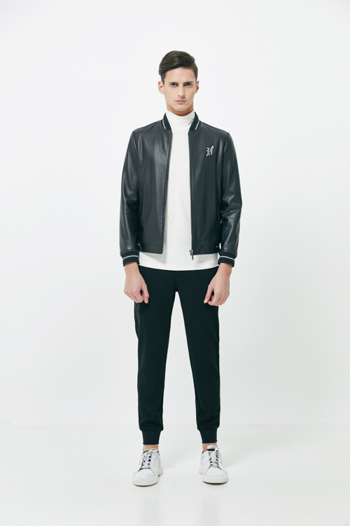 【19秋冬新款】verri/verri前胸绣花标出自意大利valentina绣花厂