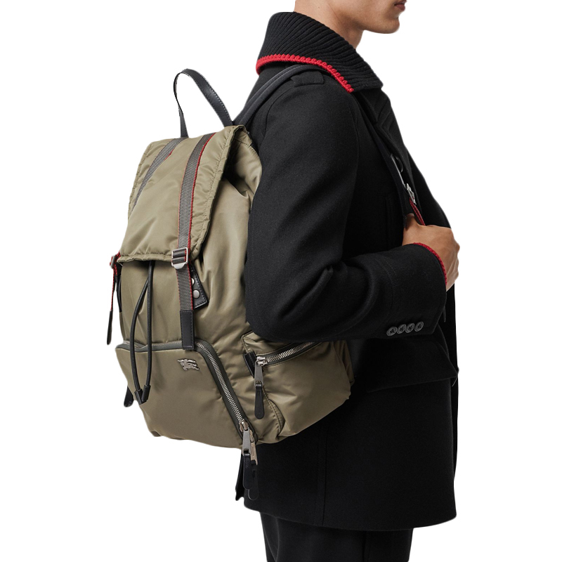 burberry/博柏利 the rucksack 大号飞行员军旅双肩背包男士灰绿色