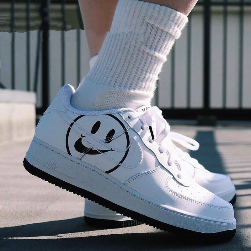 nike/耐克女鞋air force 1 af1 空军一号笑脸休闲鞋av0742-100