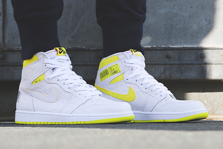 nike 耐克 情侣款aj1高帮头等舱条形码白黄nike air jordan 1 og
