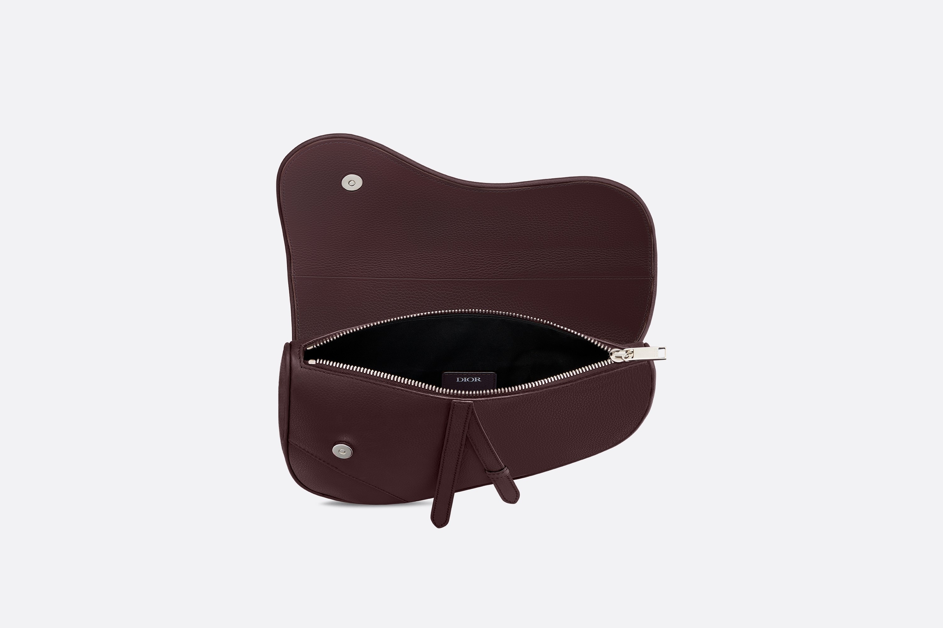 signature "dior" marqué à chaud à lextérieur signature "