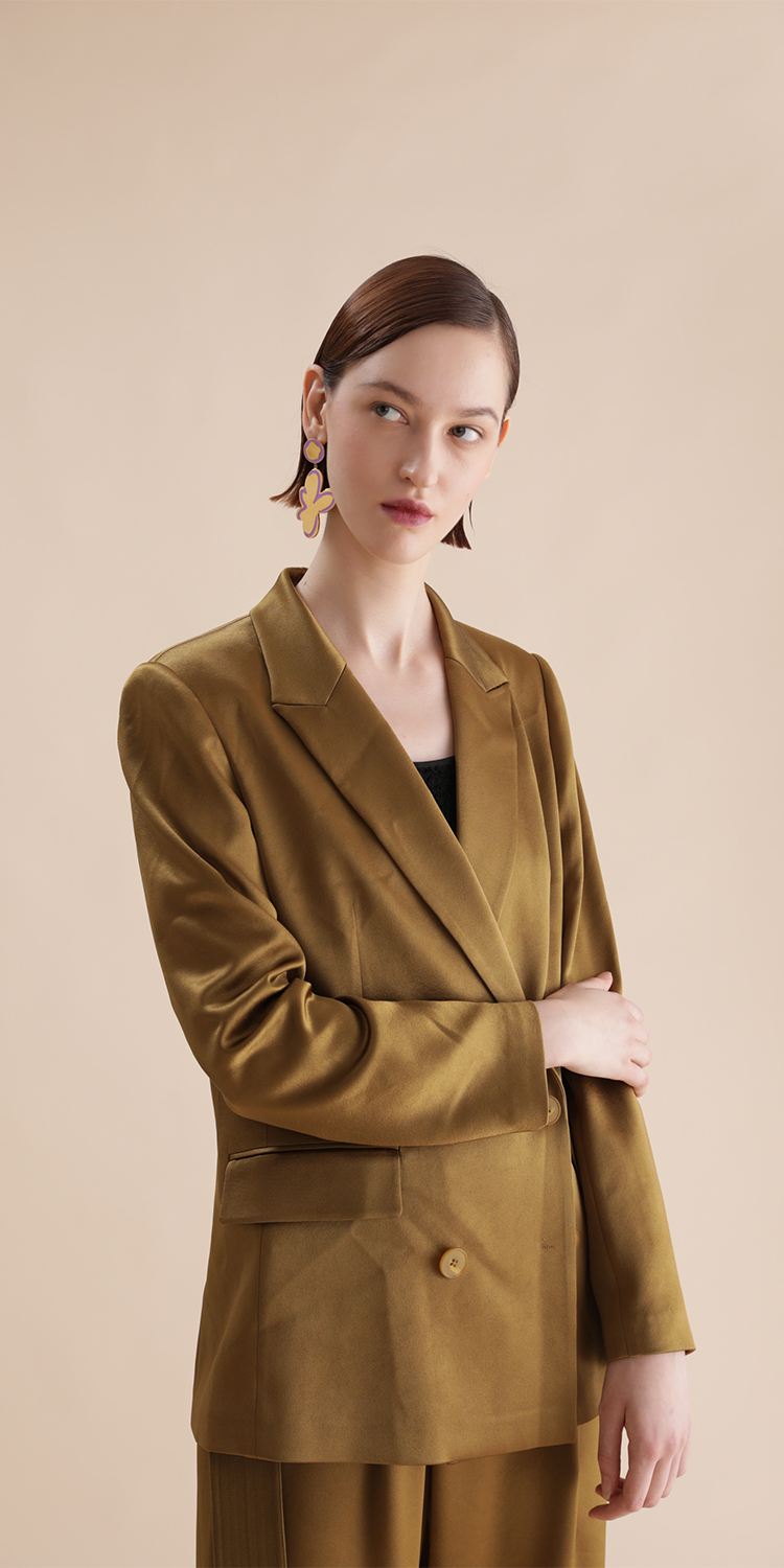 复古风橄榄色 丝感休闲西装外套 女士西服