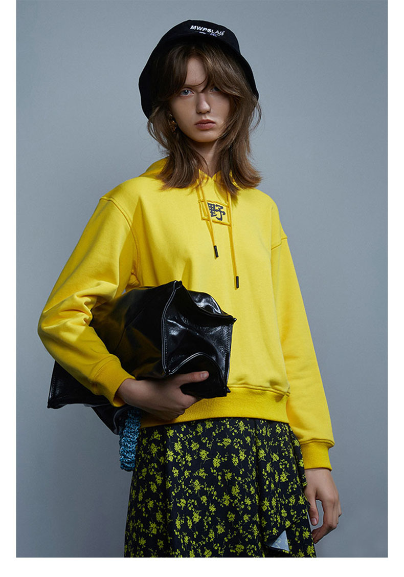 leer yao leer/leer yao leer 2019秋冬 字母压花连帽 "野"字黄色女