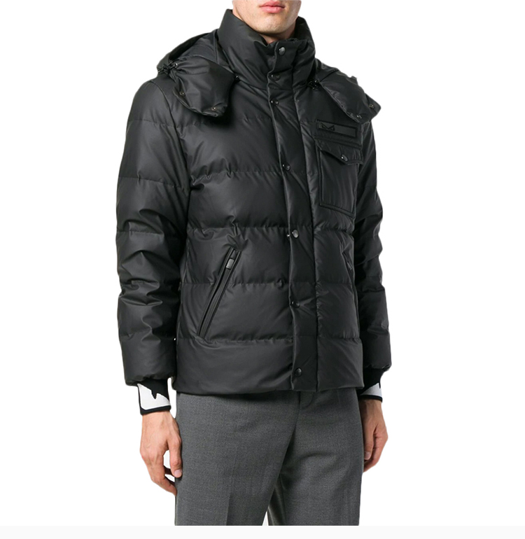 fendi/芬迪 19秋冬 男士黑色聚酯纤维时尚连帽短款休闲外套羽绒服