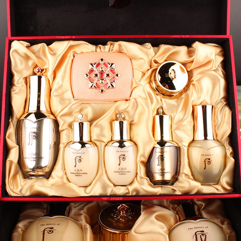 【包税】whoo/后 后天气丹皇后套装(11件附口红盘) 花献光彩紧颜套盒