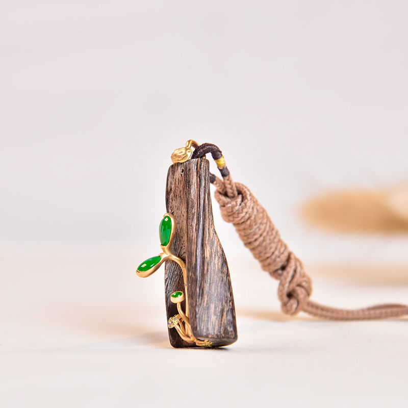 wanxinglong/万兴隆 18k镶钻阳绿帝王绿冰种挂件沉香木镶嵌 缅甸天然
