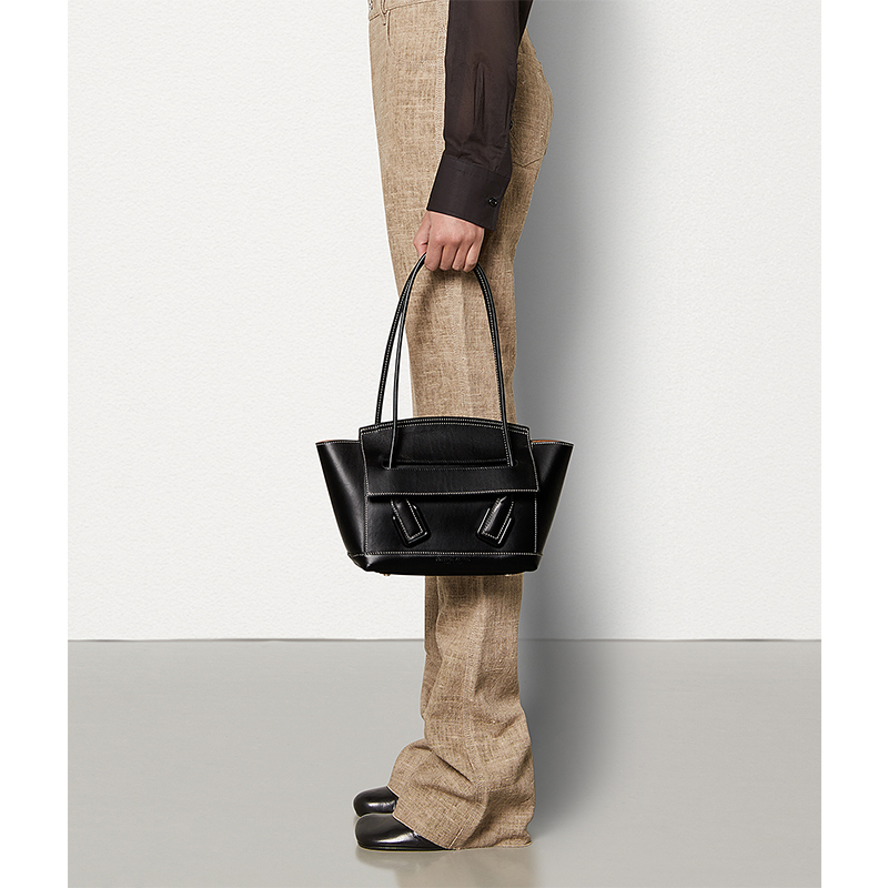 【包邮包税】bottega veneta/葆蝶19秋冬新款 arco 33系列 小牛皮单肩