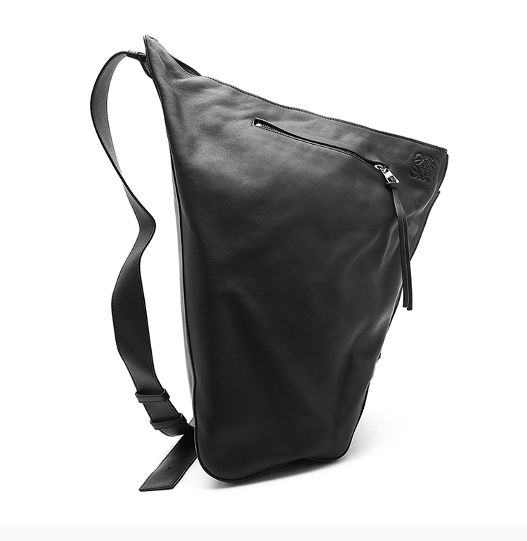 【包邮包税】loewe/罗意威 20春夏 男士经典logo印花黑色牛皮单肩斜