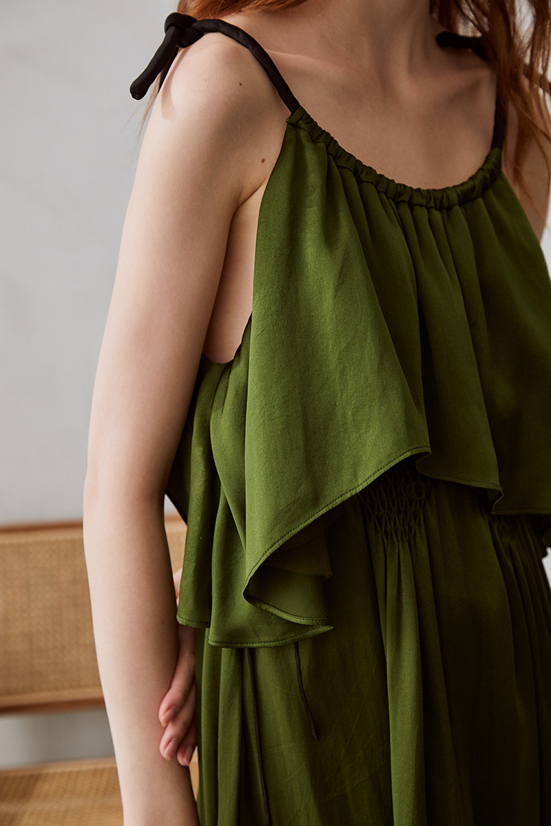 lab/私奔】100%重磅桑蚕丝松绿皱褶吊带女士连衣裙(7-15天发货)