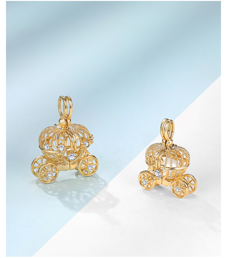 zocai/佐卡伊 18k金钻石吊坠南瓜马车镂空钻石项坠 现货